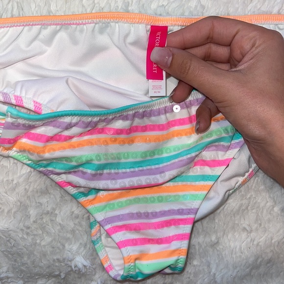 Victoria’s Secret Swimsuit Set - Picture 3 of 4